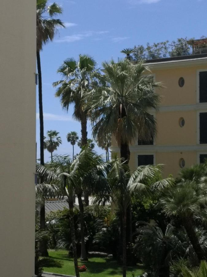 Casa Vacanze Helsinore San Remo Buitenkant foto
